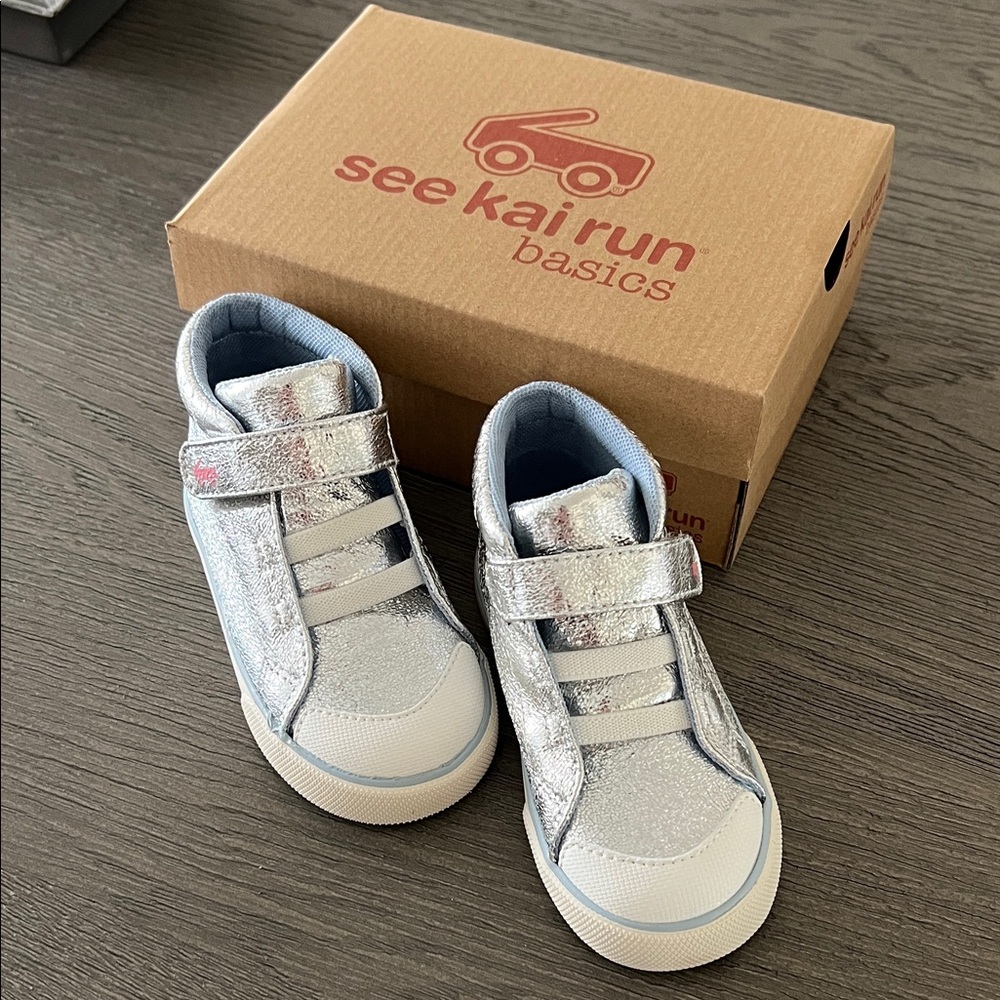 New in Box! See Kai Run Glittery Silver Kids Sneakers - Picture 2 of 4